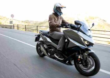 Prueba / Honda Forza 750 Y X-ADV / Doble cirugía
