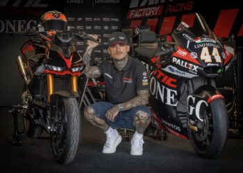 Fantic Stealth Canet 44: Un homenaje desnudo al talento español