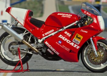La legendaria 851 Superbike: la madre de todas las Ducati modernas