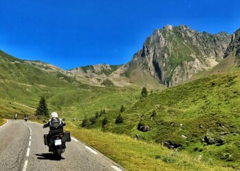 La ruta Transpirenaica en moto