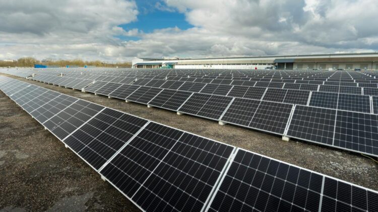Yamaha instala paneles solares en tres infraestructuras de Europa