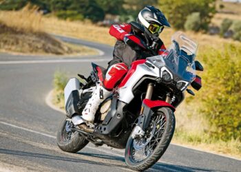Prueba / MV Agusta Enduro Veloce / Pura magia
