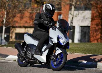 Prueba / Zontes M125 / Lujo asiático sport