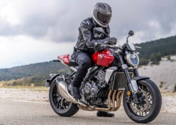 Equipamiento para montar en moto