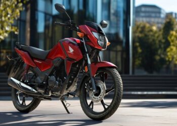 Honda CB125F 2026: Actualizada con parada de ralentí y homologación Euro5+