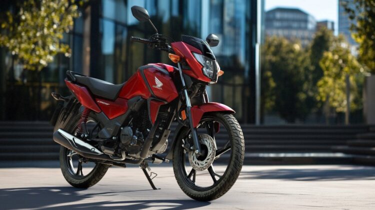 Honda CB125F 2026: Actualizada con parada de ralentí y homologación Euro5+