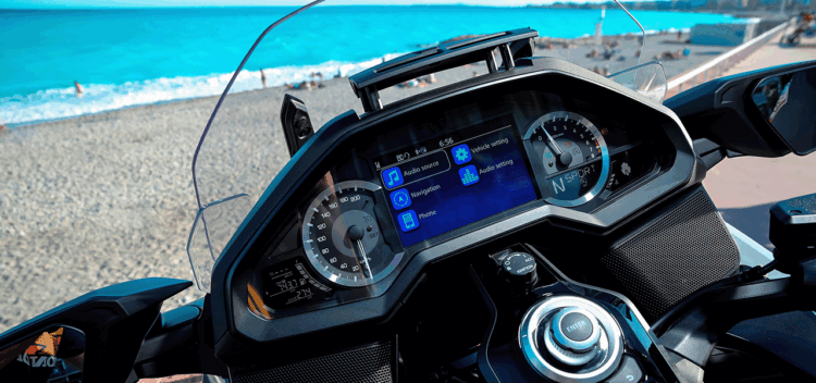 Radio para moto: ¿Se puede instalar, qué debes tener en cuenta?