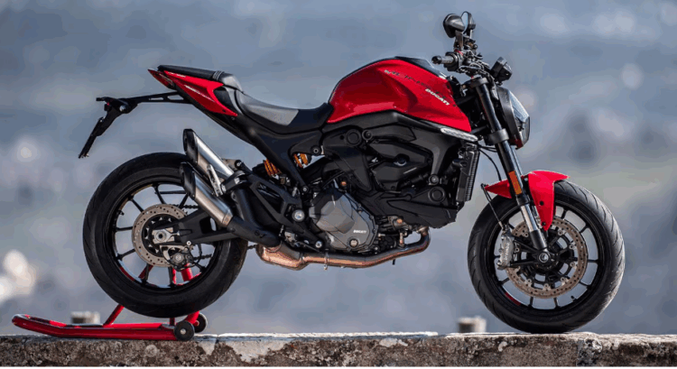 Ducati Monster y DesertX recibirán el nuevo V2