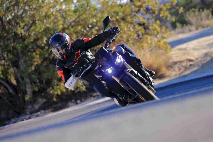 Honda CB1000 Hornet SP | Rebeldía sin excesos | Prueba