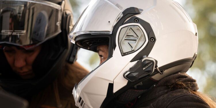 Nuevos intercoms Midland: No limits, just the road